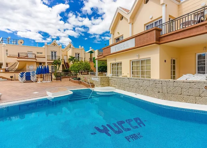 Yucca Park, Lovely, Quiet, 2 Bedroom, 70m2, Ocean Pool View! Апартаменты