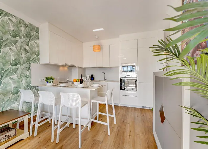 شقة Yucca Park, Lovely, Quiet, 2 Bedroom, 70m2, Ocean Pool View! *