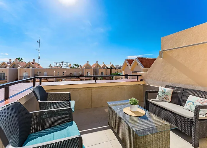 شقة Yucca Park, Lovely, Quiet, 2 Bedroom, 70m2, Ocean Pool View! أذيخي