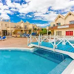 Apartment Yucca Park, Lovely, Quiet, 2 Bedroom, 70m2, Ocean Pool View!
