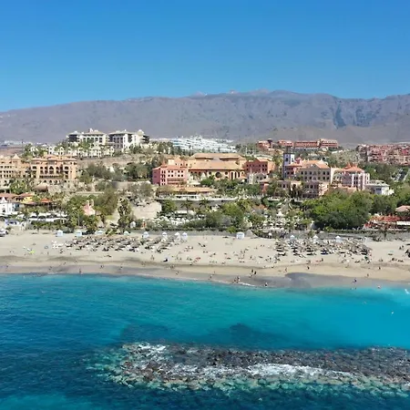 アパート Yucca Park, Lovely, Quiet, 2 Bedroom, 70m2, Ocean Pool View!