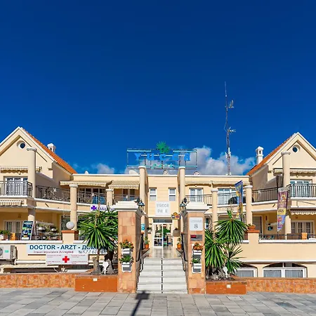 Yucca Park, Lovely, Quiet, 2 Bedroom, 70m2, Ocean Pool View!