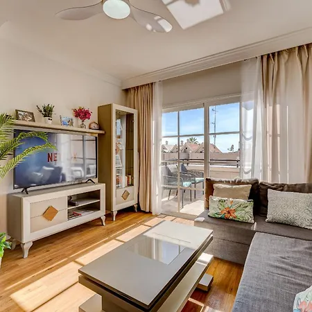 Yucca Park, Lovely, Quiet, 2 Bedroom, 70m2, Ocean Pool View! Apartamento