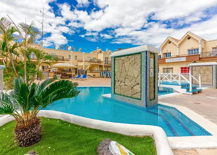 Yucca Park, Lovely, Quiet, 2 Bedroom, 70m2, Ocean Pool View!