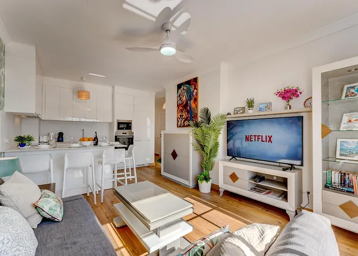 Yucca Park, Lovely, Quiet, 2 Bedroom, 70m2, Ocean Pool View! *